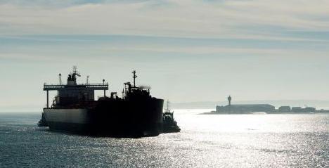 340万桶俄油堵在中国近海，印度退单美国制裁，中国为啥不接？ 麻烦看官老爷