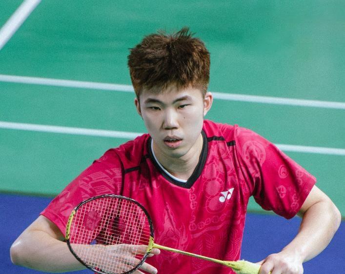 翁泓阳21:7、21:14董天尧，首次打进全运会的男单决赛！福建队的团体战绩不