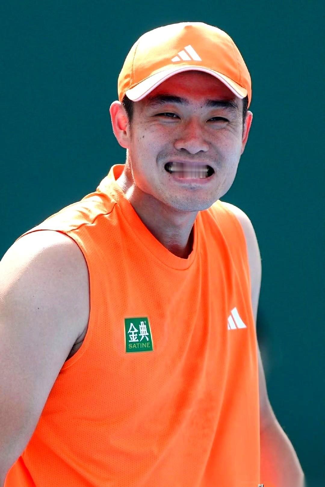 管你世界第几，管你是不是种子选手。今天在阿昺面前，都得站旁边稍稍。赢了！又赢