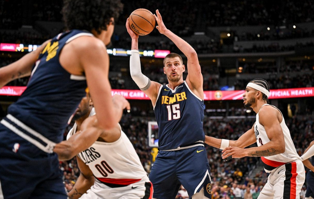 随着掘金137：132开拓者，最开心的就是火箭了掘金升至第三，湖人第四，火箭第