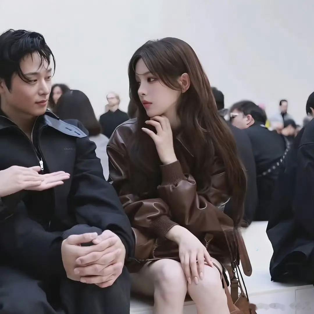 杨超越因为和李柱延交流被网友审判了你觉得是不是网友想多了杨超越李柱延​​