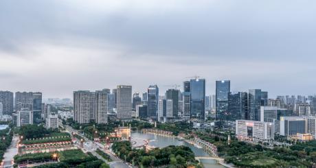 咱们今天来聊一所最近几年热度越来越高的大学——佛山大学。先跟你说个事儿。202