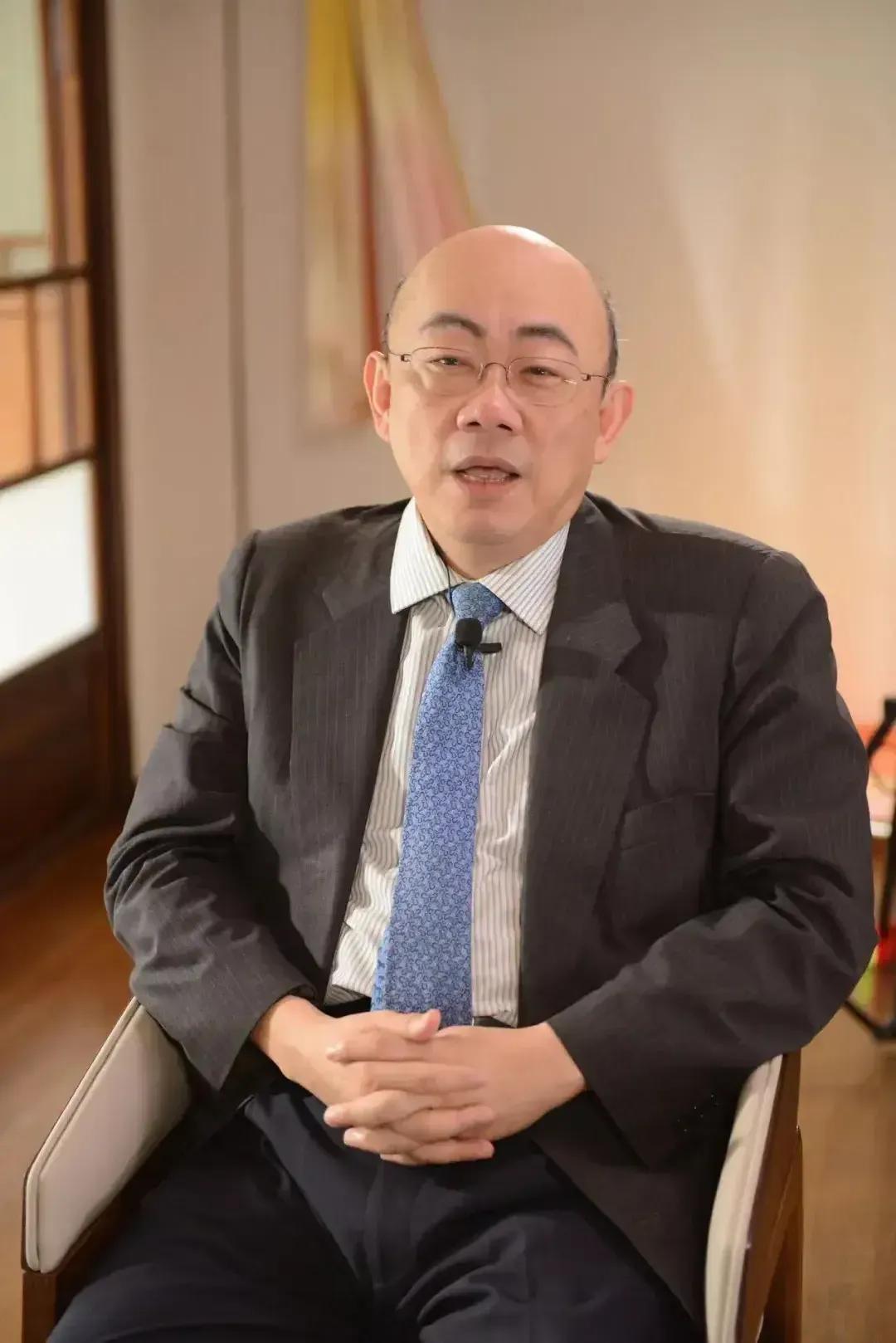 郑丽文弃蔡正元选郭正亮当智囊，这哪是换顾问，分明是国民党要换活法的信号！刚