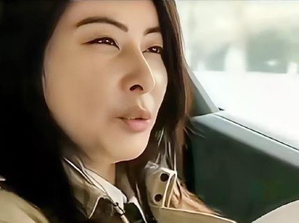 郭晶晶的教育观特别正学习再忙，也要做家务再有钱，不能铺张浪费再大牌，做人要