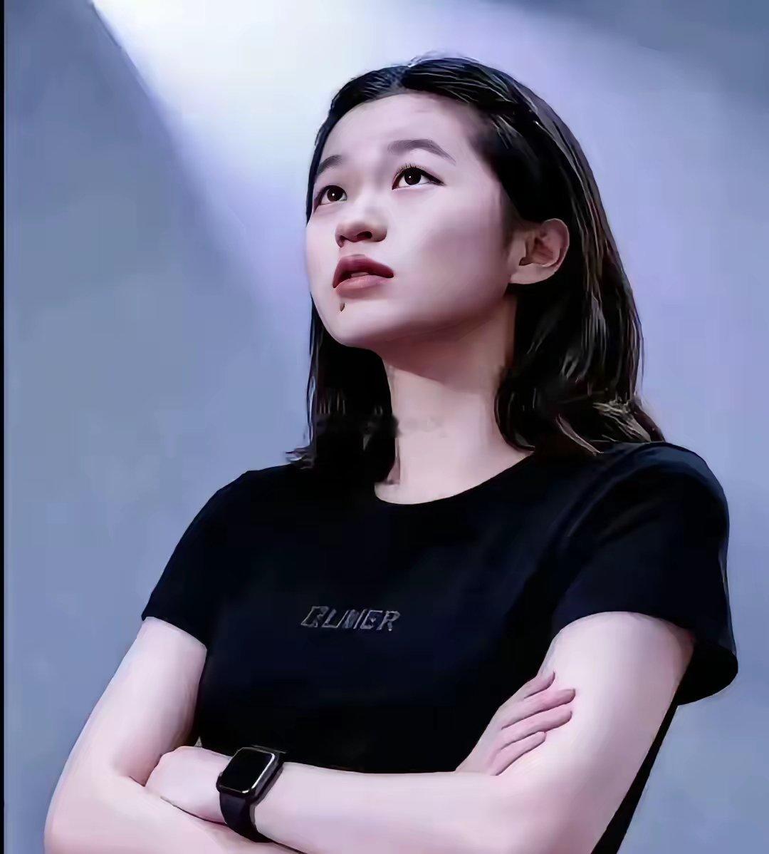 全红婵近照模样大变熬过最狠发育关终于活成普通小姑娘
