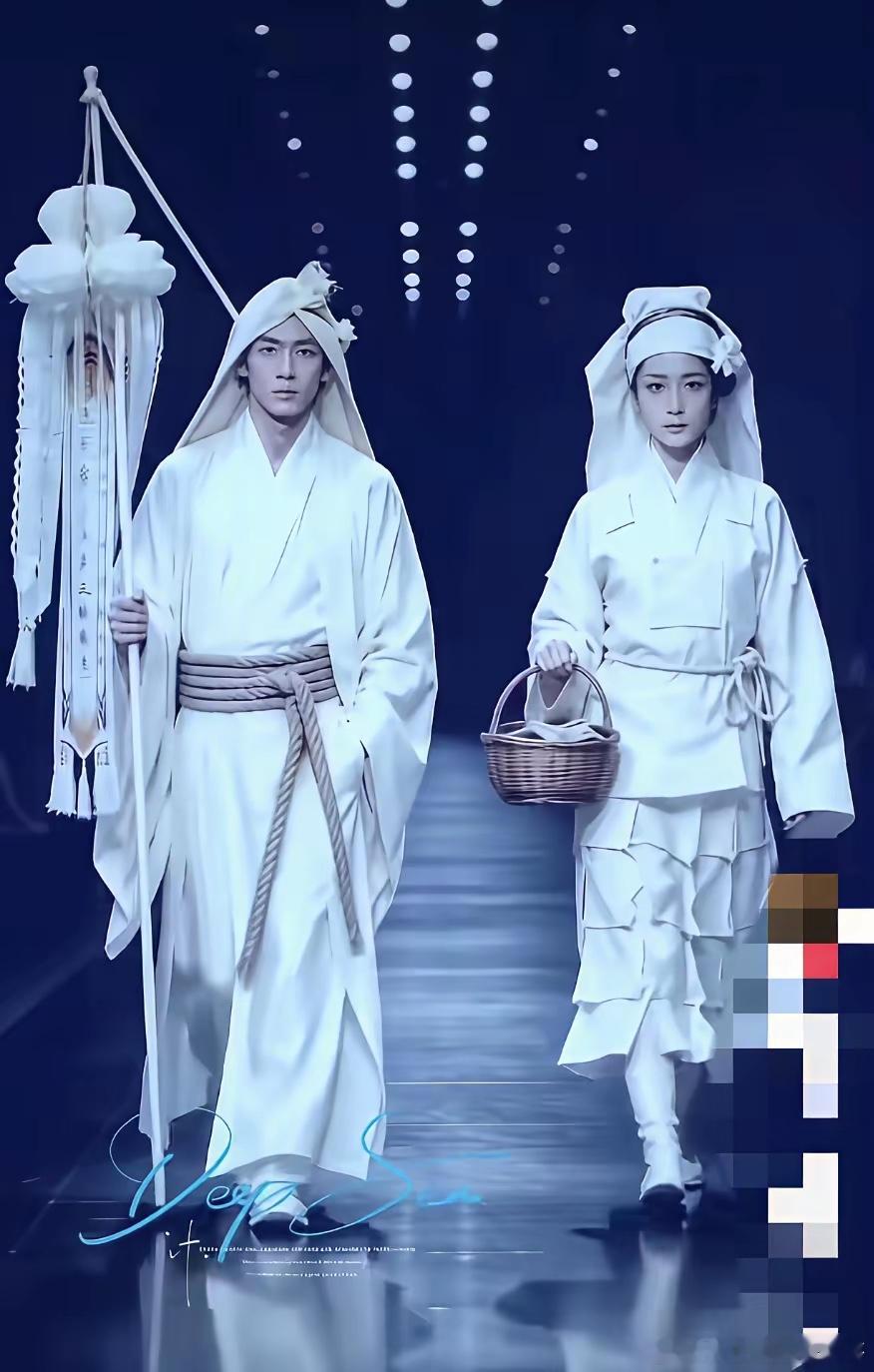 巴黎时装展，模特穿上的衣服，确实很漂亮，但这种衣服，晚上能穿出去吗？