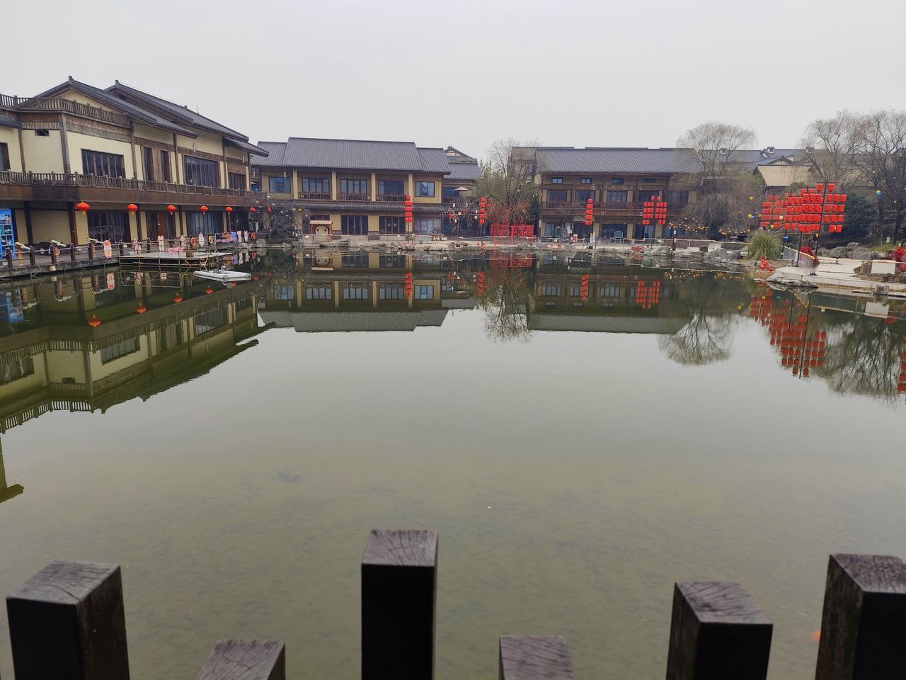 西安诗经里景区适合哪类游客游览？西安旅游资源丰富，景区众多，诗经里在西安显得存在