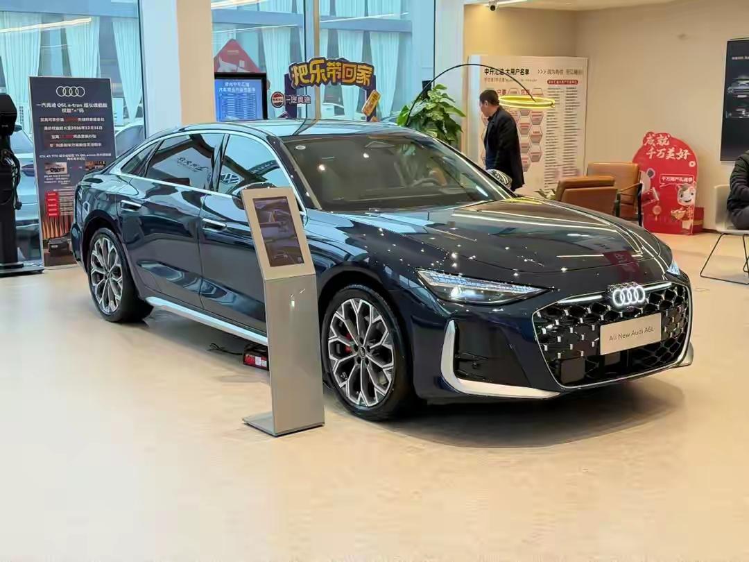 如果1年开车1万公里，该选油车还是电车？有人告诉我三点:1.有家充+通勤为主