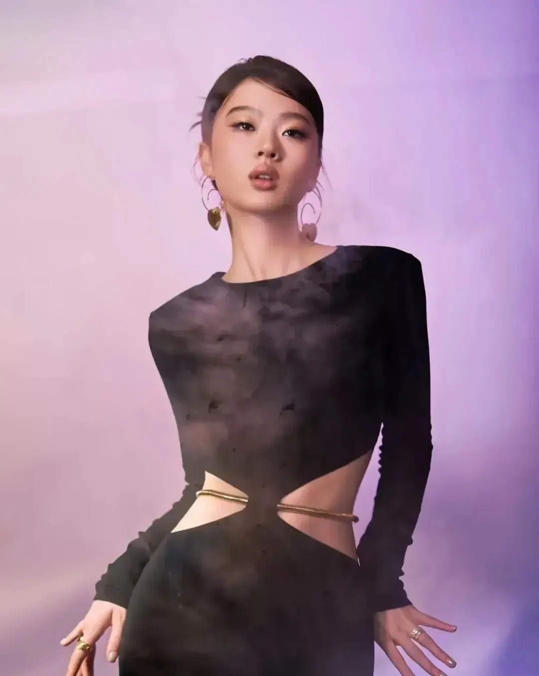单依纯真的有那么厉害吗？我一个当声乐老师的朋友告诉我单依纯的音色不特别，只是