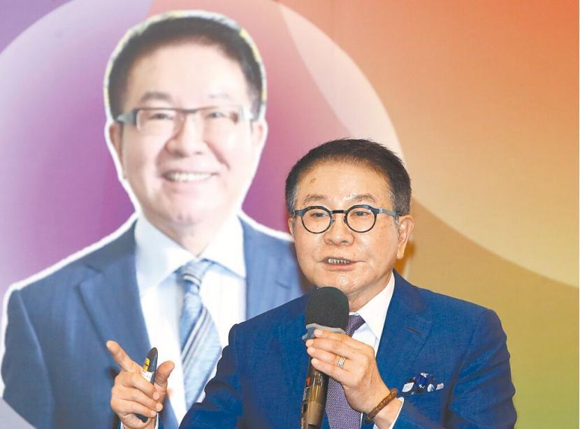赖清德想通了？2025年6月12日，赖清德突邀蓝白“喝咖啡”。在此之前，作为“台