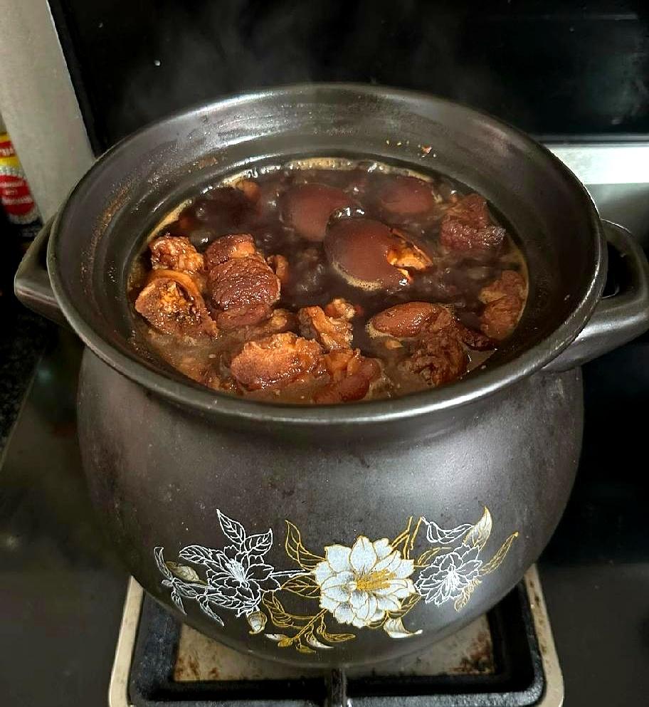 今天本来挺平常的，结果被老公一句话整得我心里直冒火。他让我5.1别带孩子回娘家