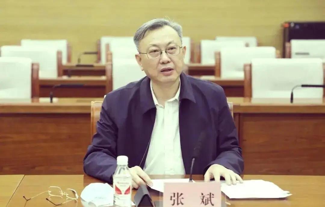 从接连被查看医疗领域反腐纵深推进此番张斌被查，早有征兆，今年2月初，黑龙江省