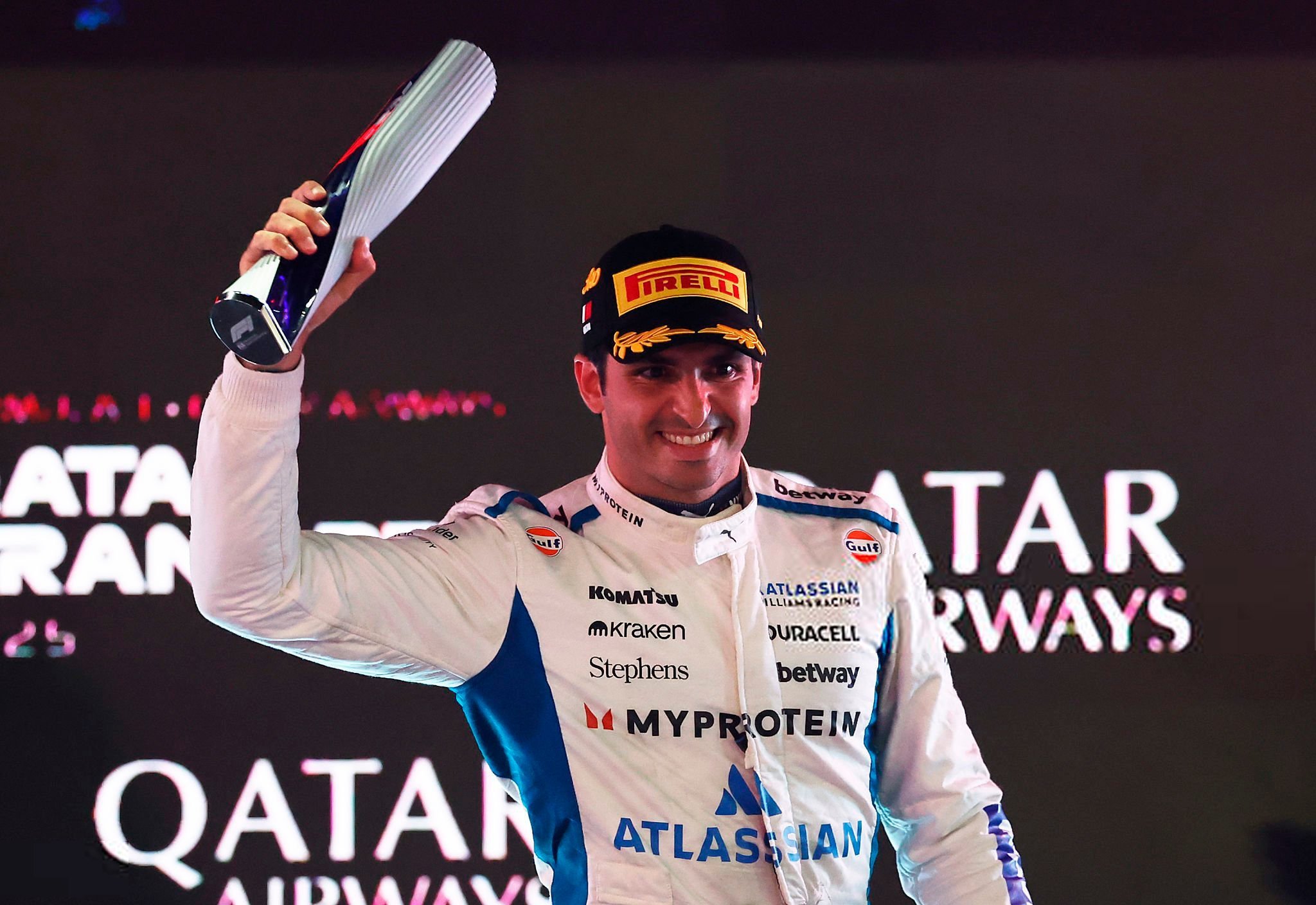 F1据西班牙《马卡报》报道称：威廉姆斯车队将在F1荷兰大奖赛前宣布卡洛斯·塞恩