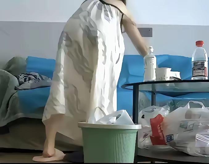 笑不活了！男同胞们看完曾医生的17分钟视频后，竟然对自己媳妇开始大方起来了，都