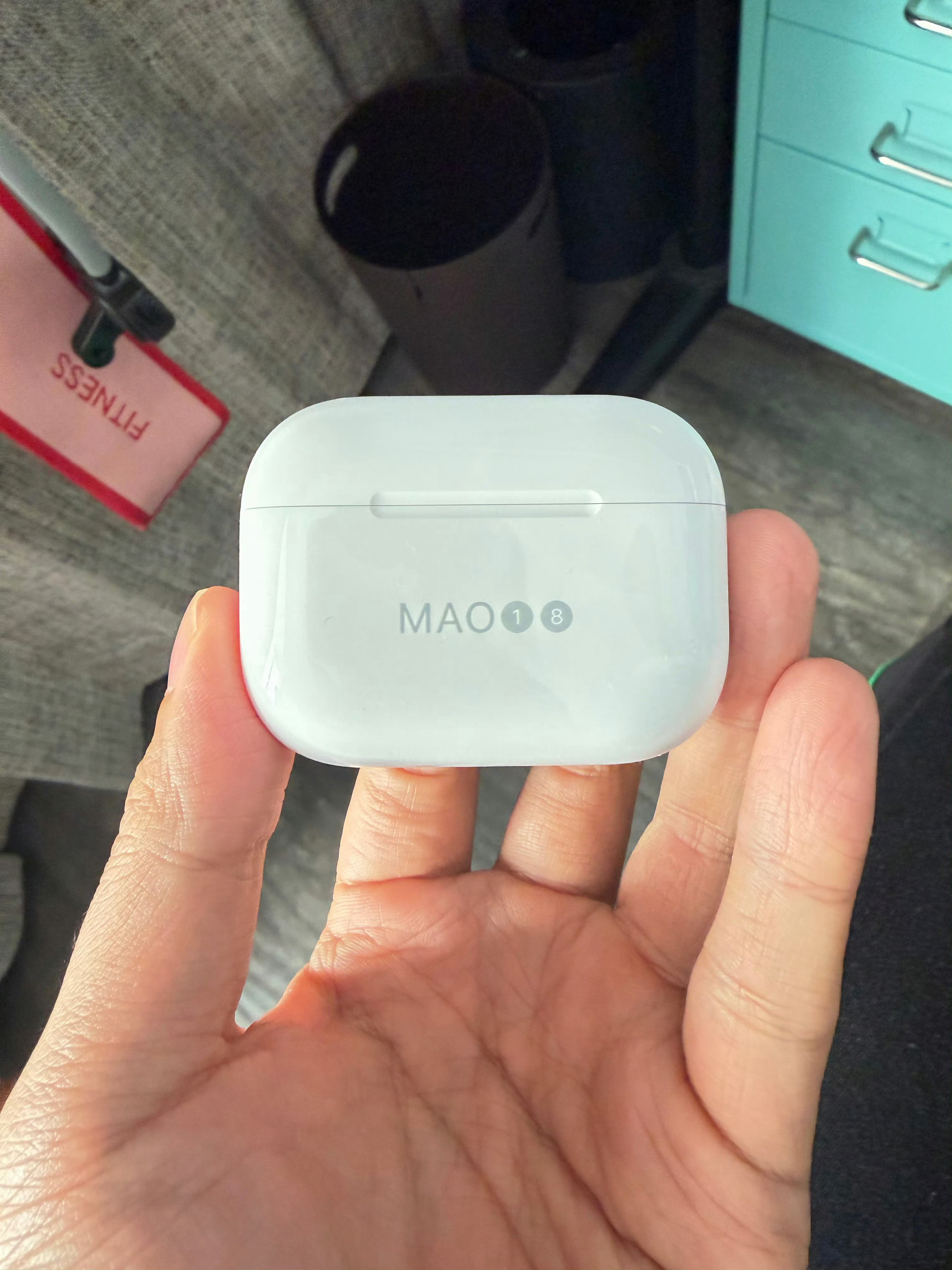 丢在曼谷了，损失几千块