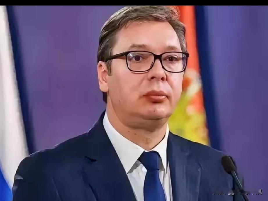 塞尔维亚总统武契奇强硬表态：我决不会这样做！塞尔维亚总统武契奇表示，美国要求