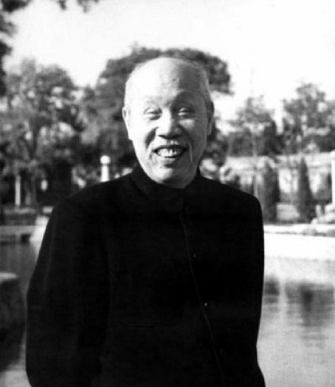 1950年，周总理访问苏联，那么谁来代理总理职务呢？此时，毛主席向中共中央发来一