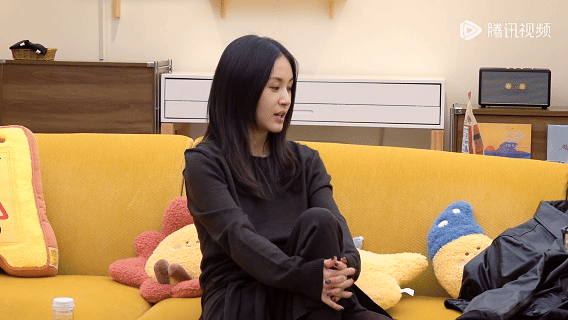 王子文自曝三年没谈过恋爱王子文的恋爱观挺清醒，处理问题也很冷静沉着，喜欢看她的大