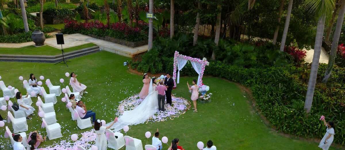 河南，退休女子请13个旧同事，参加儿子婚宴。这些人之前都收过她的礼金。可她万万没