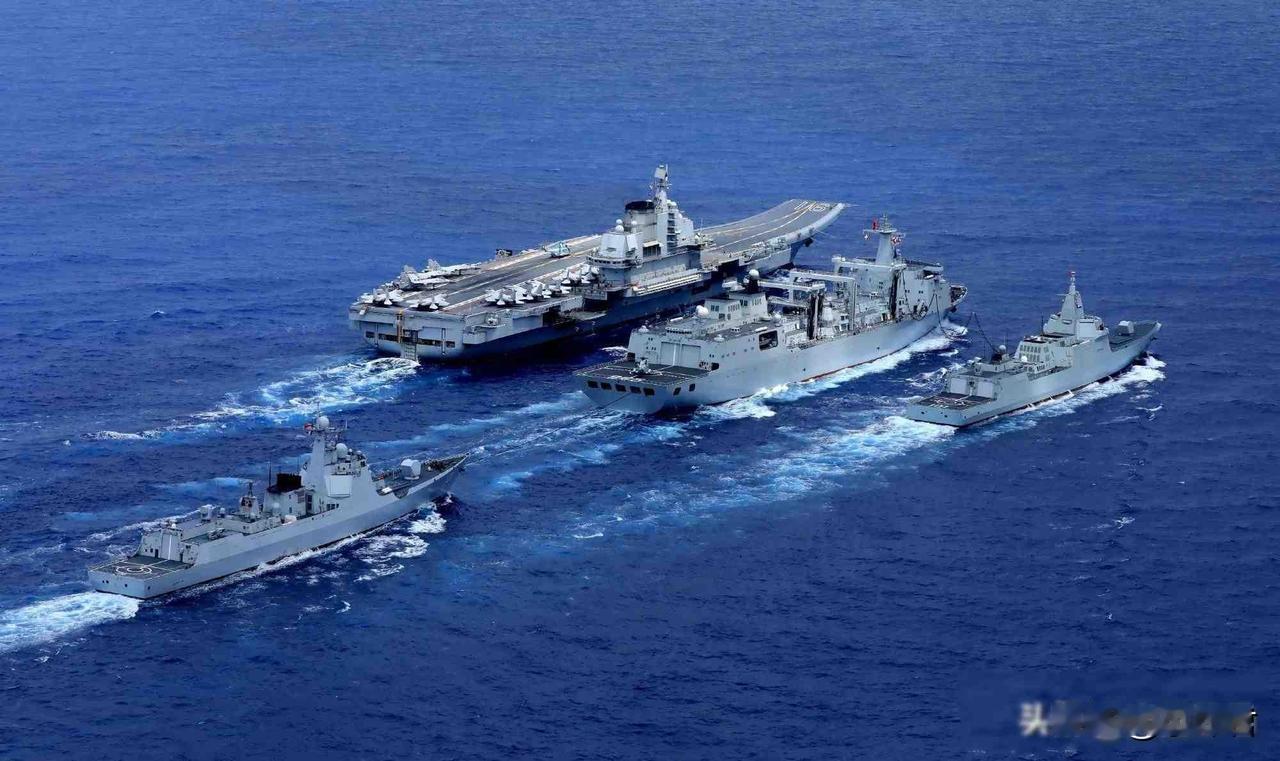 辽宁舰逼近日本海、歼-15锁定F-15、美日航母紧急南下？12月8日晚，日本防