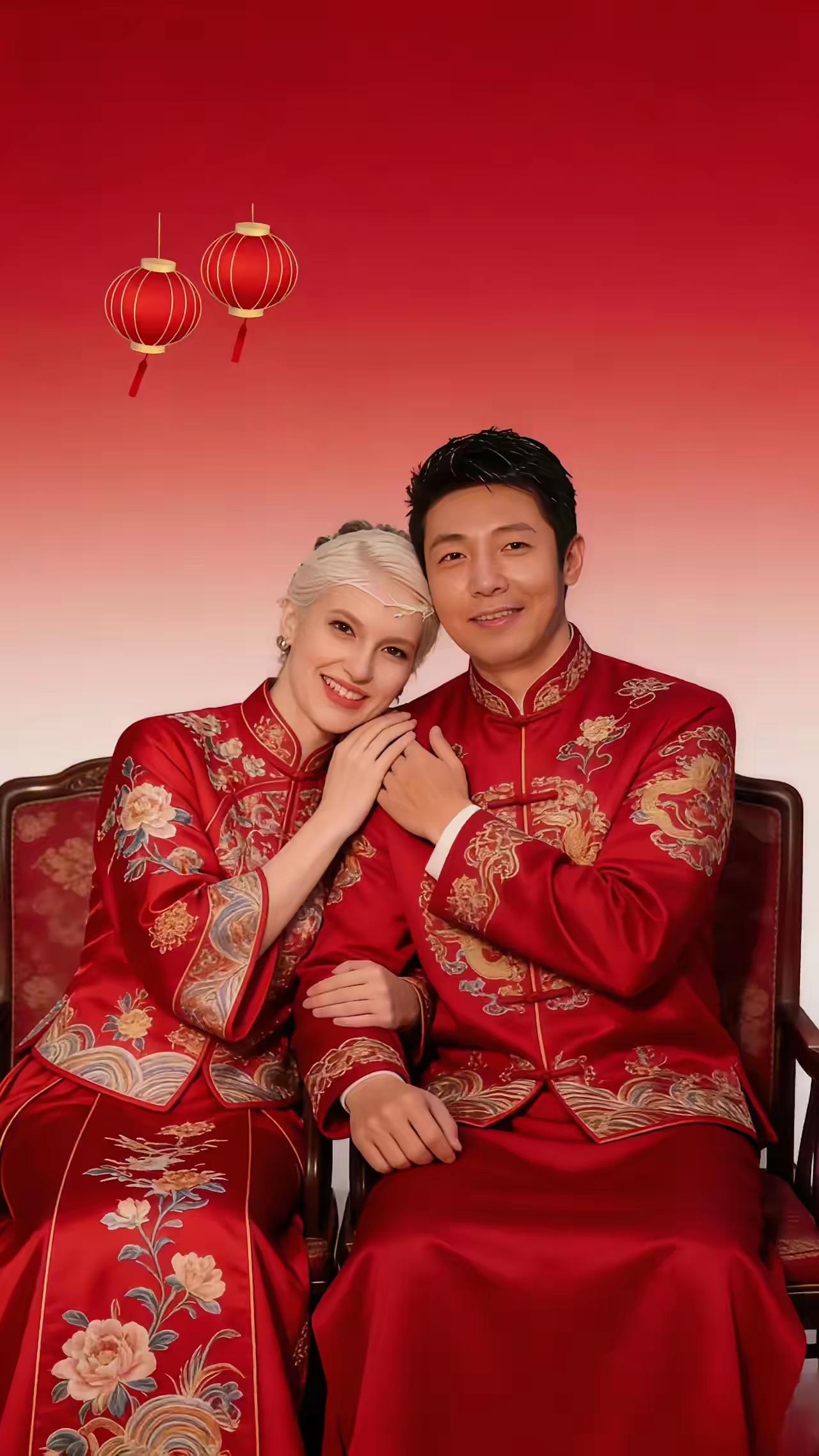 撒贝宁的洋媳妇越看越耐看。我猜她肯定喜欢中国的诗词，不然怎么会叫李白呢！她毕业于