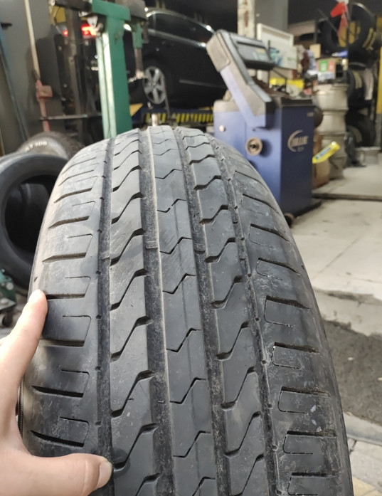 瑞虎8PLUS两年两万公里轮胎变形奇瑞瑞虎8PLUS轮胎刚两年多两万一千多公里