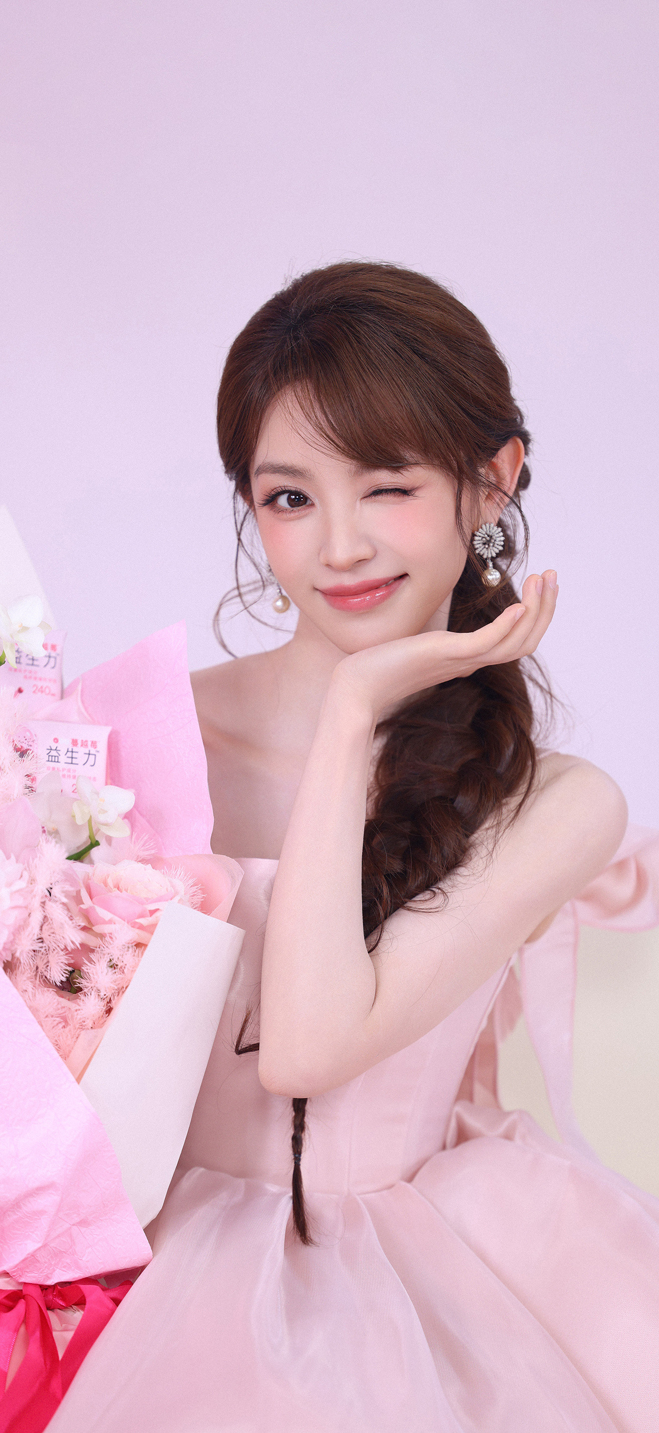 田曦薇壁纸粉色公主裙甜滋滋的少女感直接拉满#田曦薇#​
