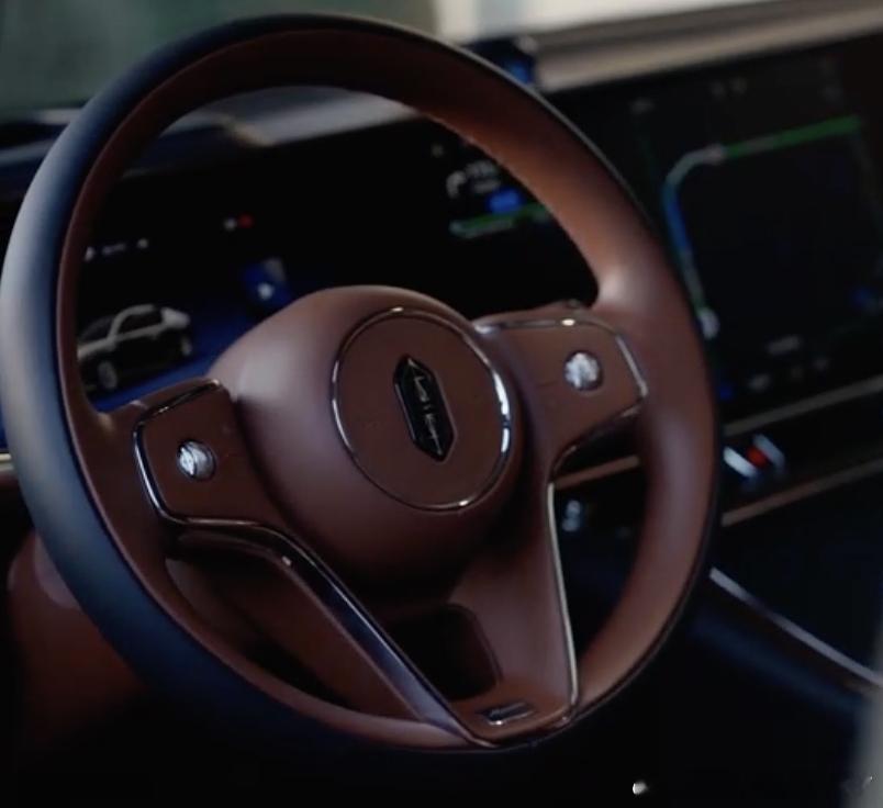 李连杰忍不住跟女儿秀尊界S800李连杰无影嘴在尊界里施展开了李连杰上线无影嘴，