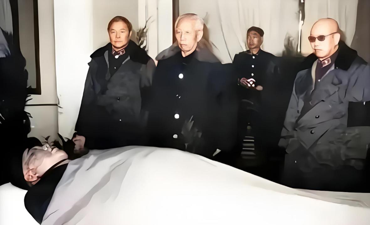 1985年元旦刚过，南京中山陵8号的许世友将军知道自己来日不多，让秘书代笔给中共