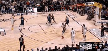 #nba#威少这妙传太绝了，小波特轻松吃饼啊。这球多么妙啊，威少看到小波特有