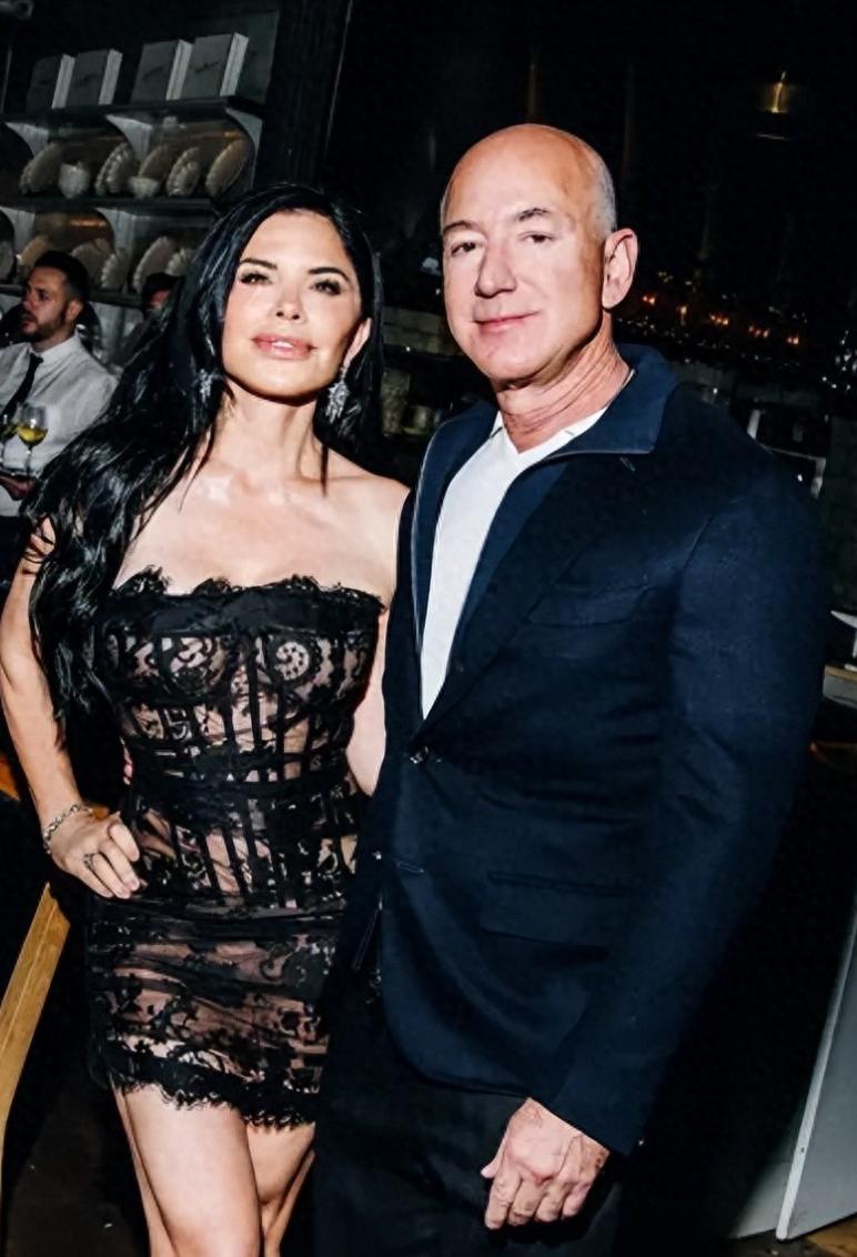 62岁千亿富豪迎来第二春！56岁现任娇妻放话：明天就想生个娃！56岁的劳伦·