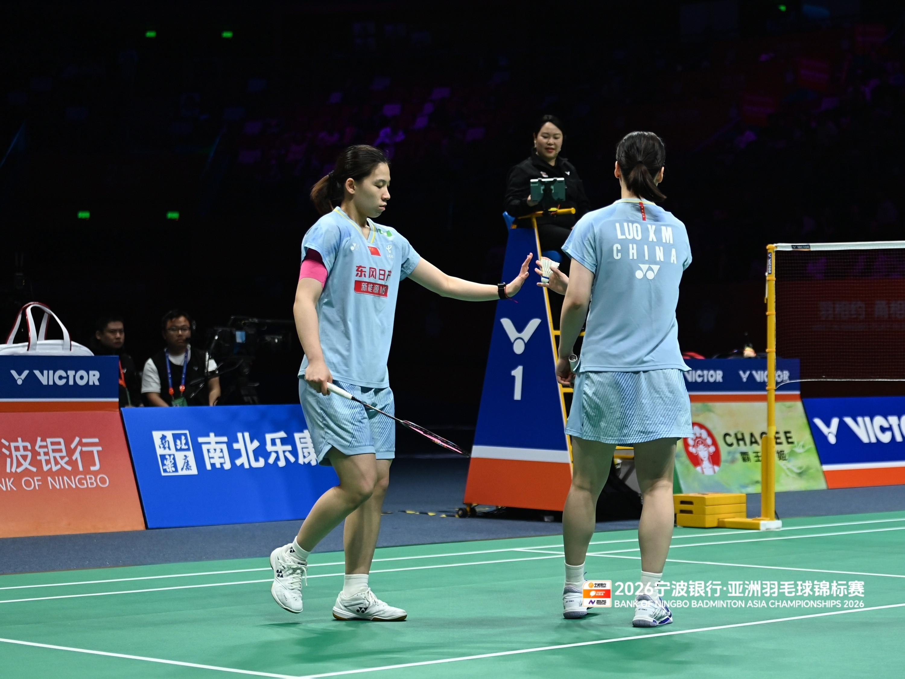 【李怡婧/罗徐敏赛后采访：拿到冠军出乎意料，但我们一直对自己有信心】Q：获得冠军