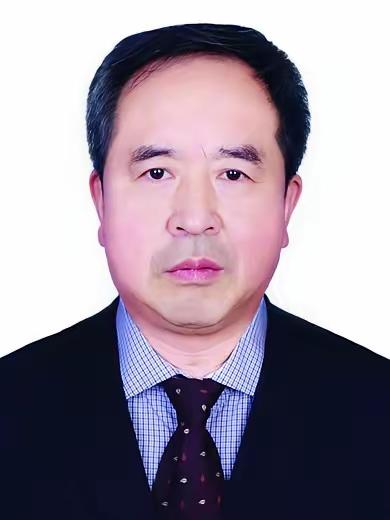 贾振元，男，1963年7月生于辽宁朝阳，中国科学院院士、机械工程专家，大连理工大