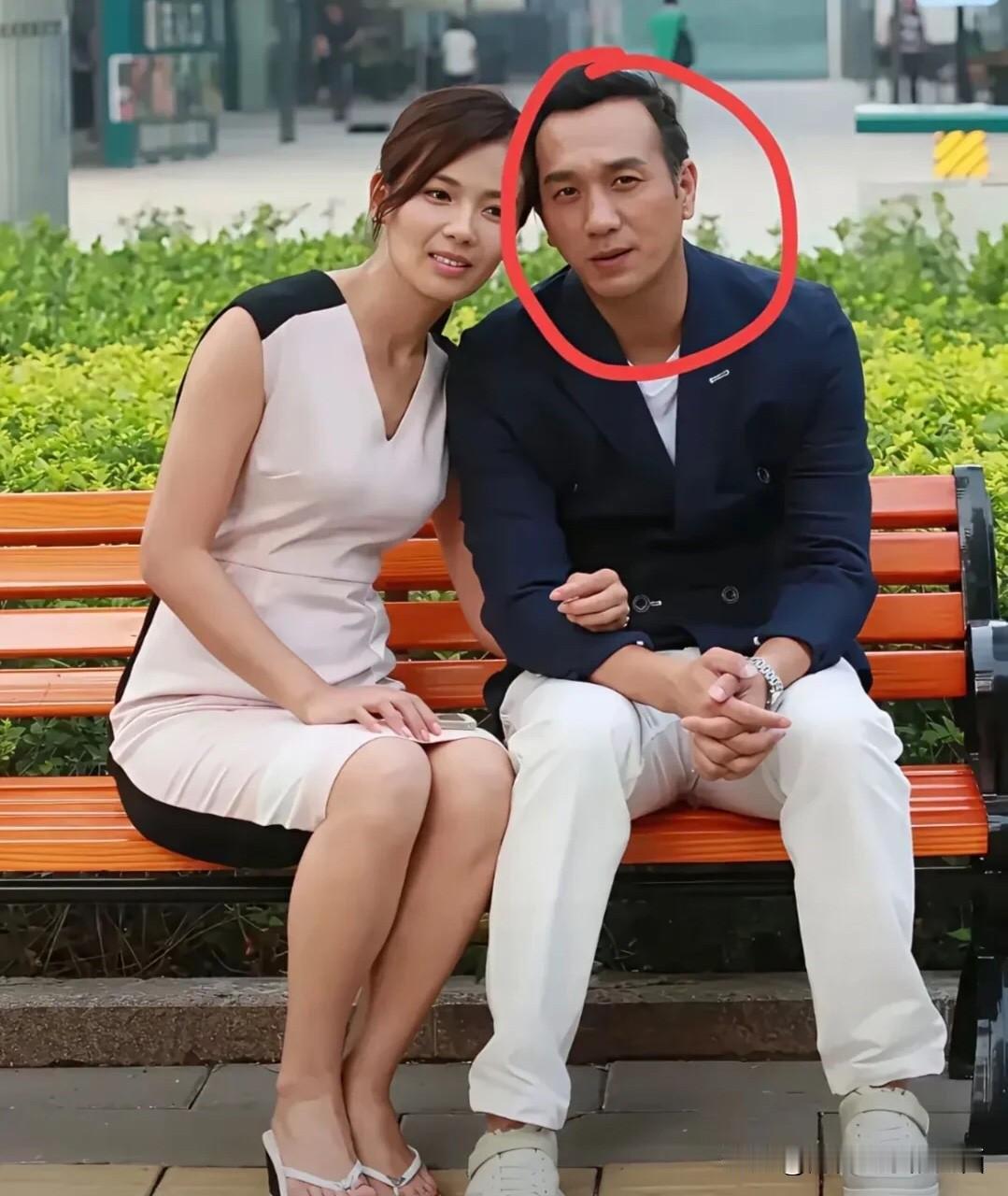 刘涛的颜值不是特别高，但整个人透着一股灵气，也特别的甜美，无论什么时候看都是那么