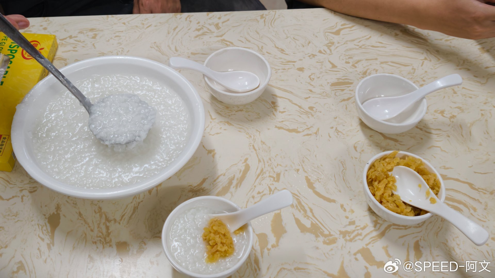 今晚的工作餐，还行吧