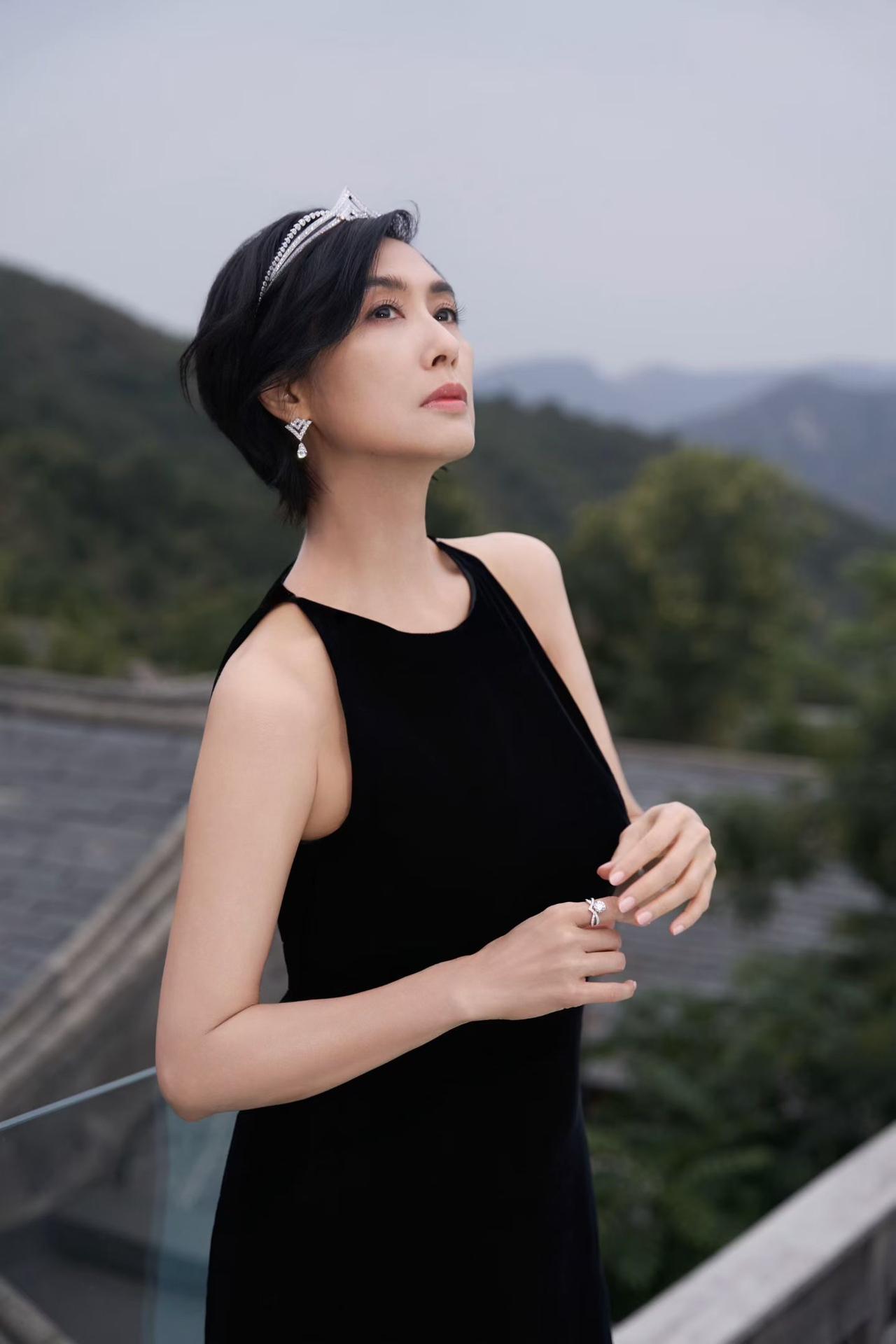 岁月沉淀优雅朱茵好美😻