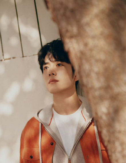 肖战昨晚的活动没有宣传官方只是偷偷的发了微博，没想到还是有很多人到场。因为火