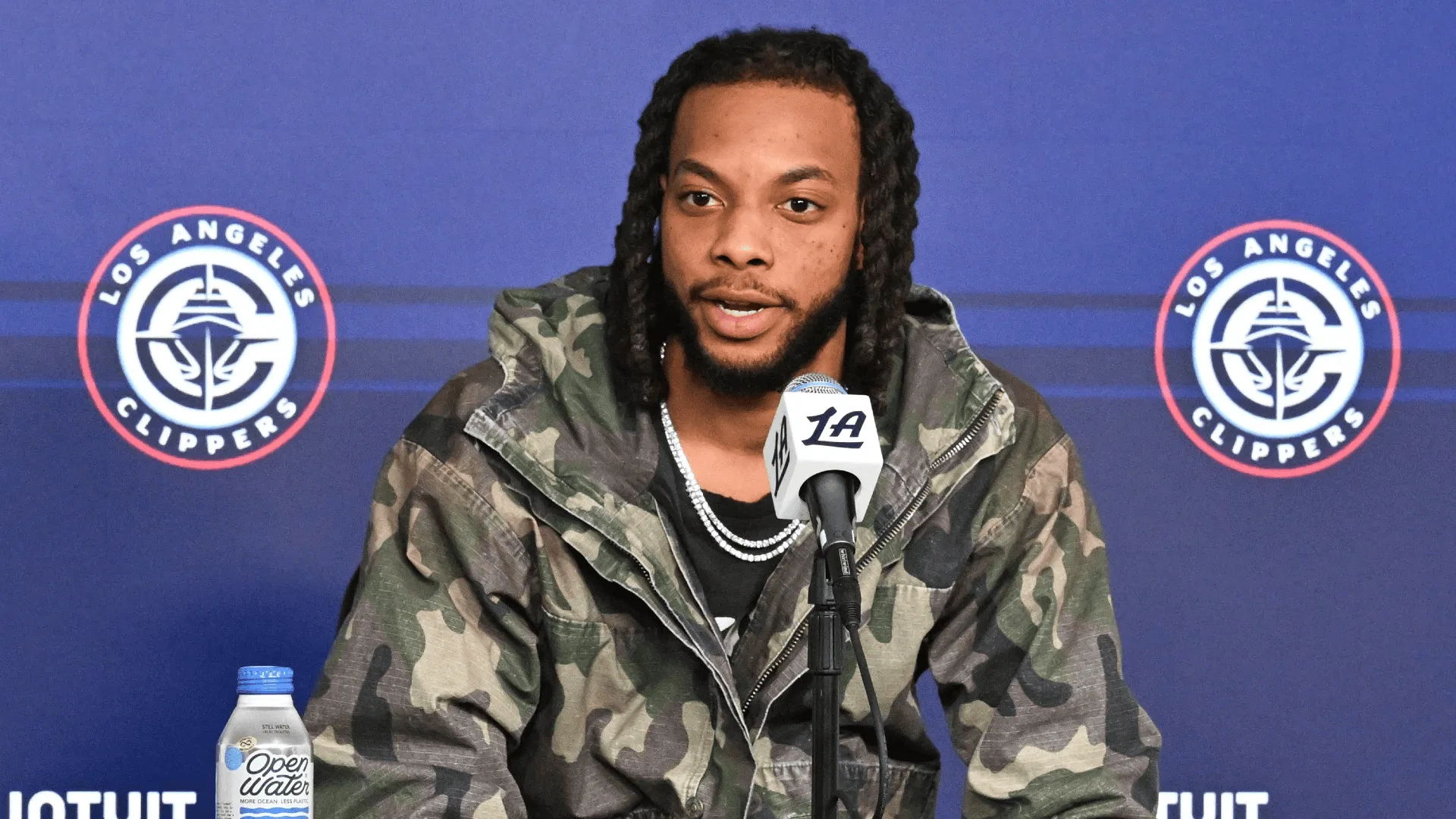 从快船输马刺这场看，加兰型后卫在季后赛最值钱和最危险的地方分别是什么加兰这类