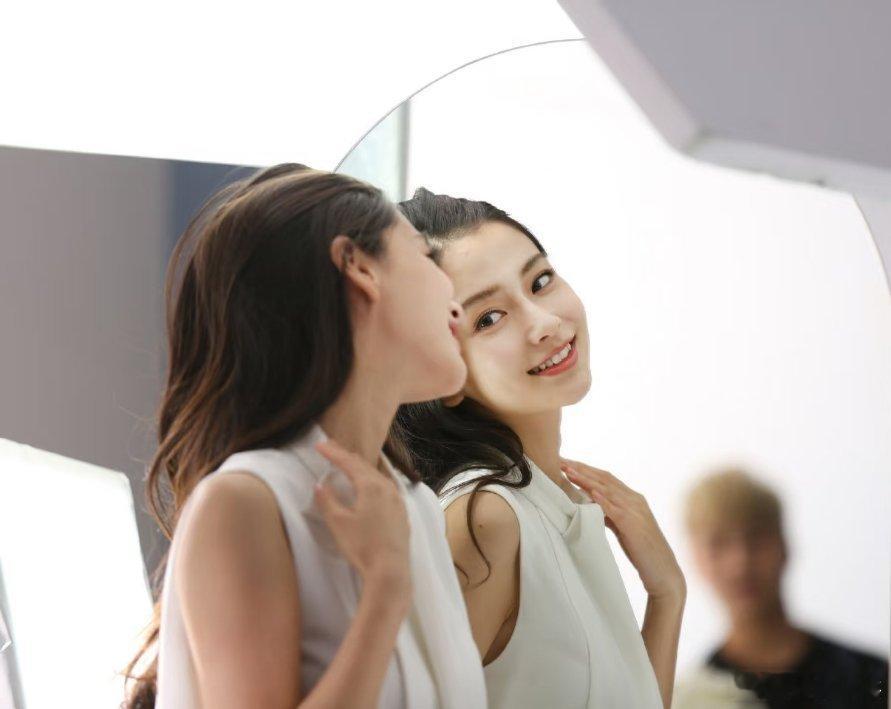 angelababy｜向全世界安利我担好明媚的笑容，爱笑的女孩运气永远不会差