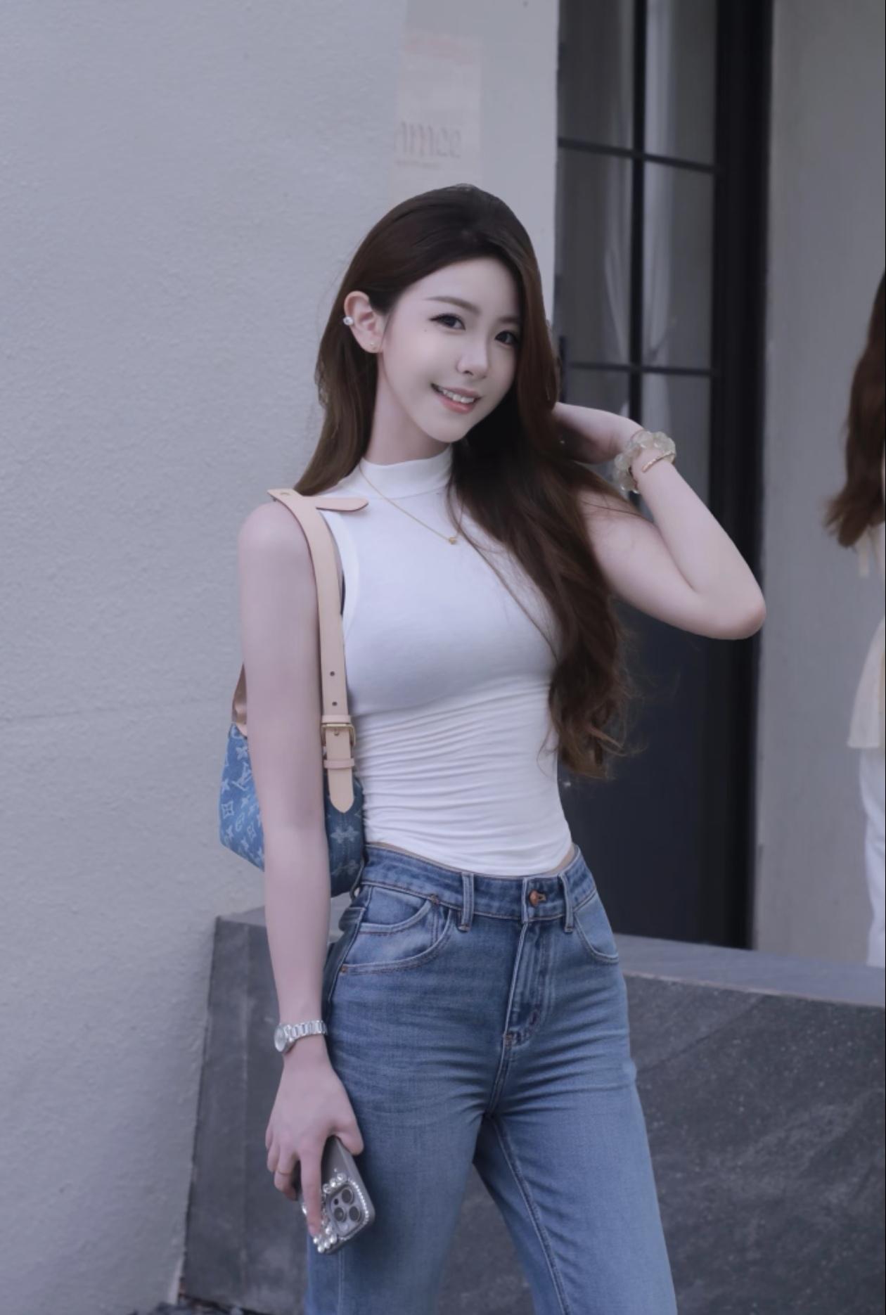 笑靥如花，风华绝代