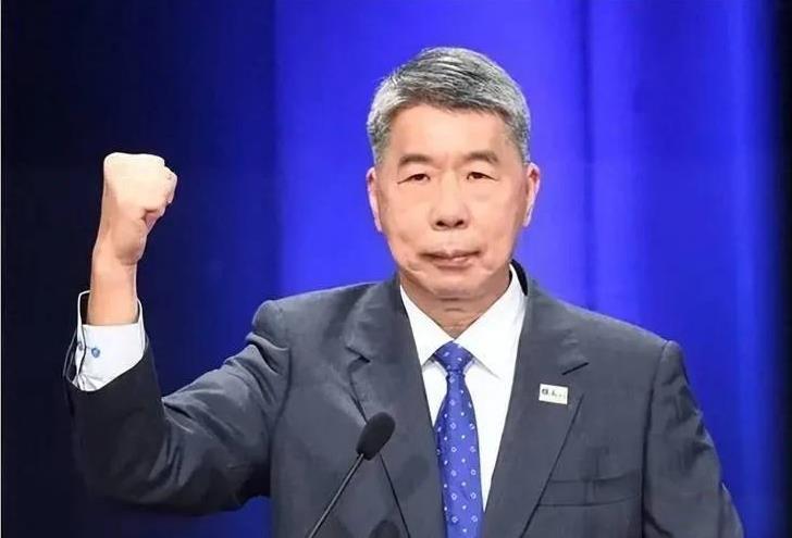 郑丽文和张亚中这次在辩论中的表现，不知大家怎么看，反正我看了还是挺满意的。这二