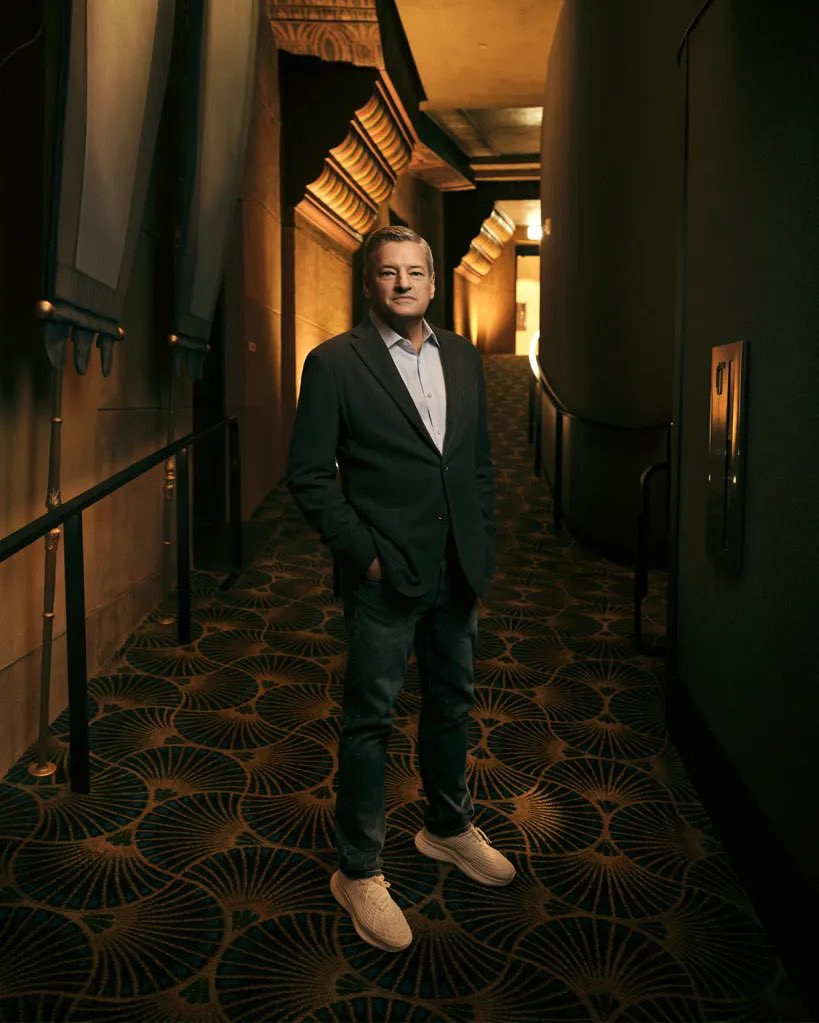 Netflix联合首席执行官泰德·萨兰多斯表示，当前的电影票房状况表明人们更希望