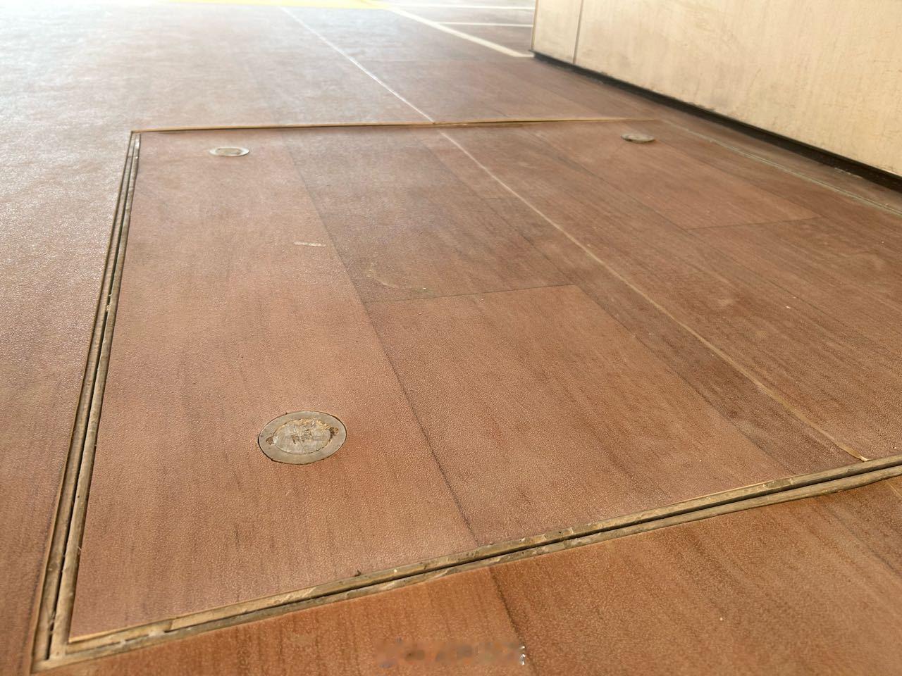 福田金地环湾城的业主们刚收楼，表示理想和现实差距还是蛮大的，效果图漂漂亮亮，收楼