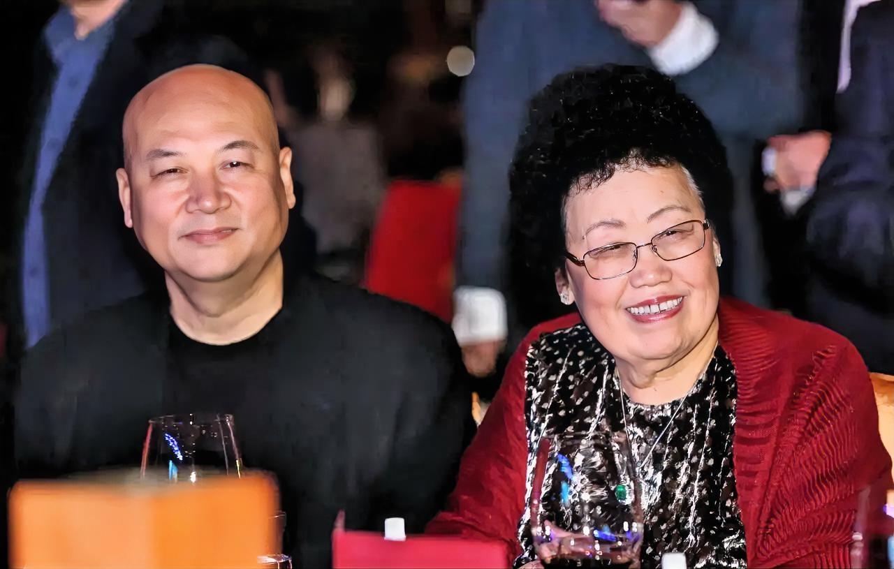 陈丽华去世后，最难过的是这三个人陈丽华走了，85岁，富华国际集团创始人，中国