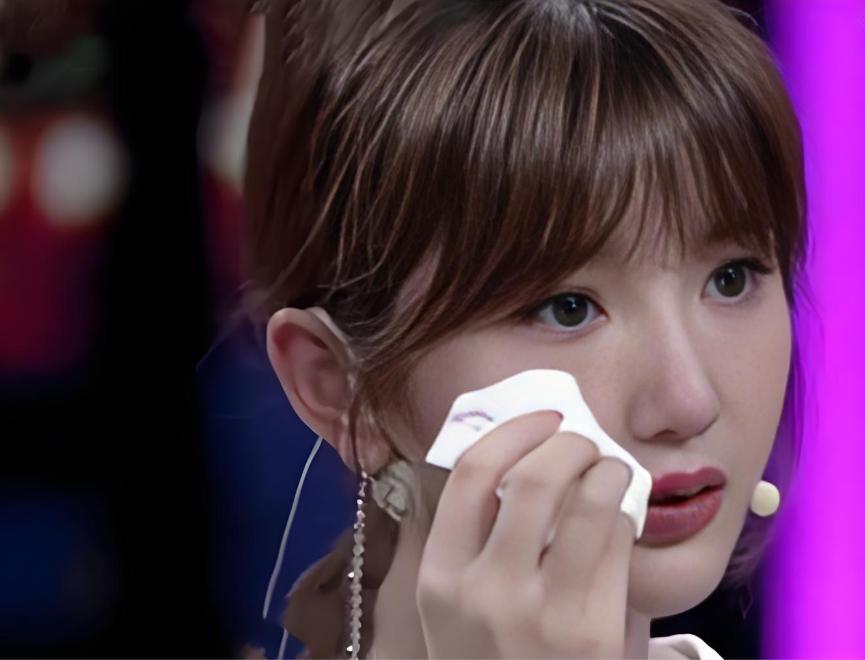 2018年，毛晓彤的父亲在节目中叫嚣：“她一次性给清5000万，从此老死不相往来