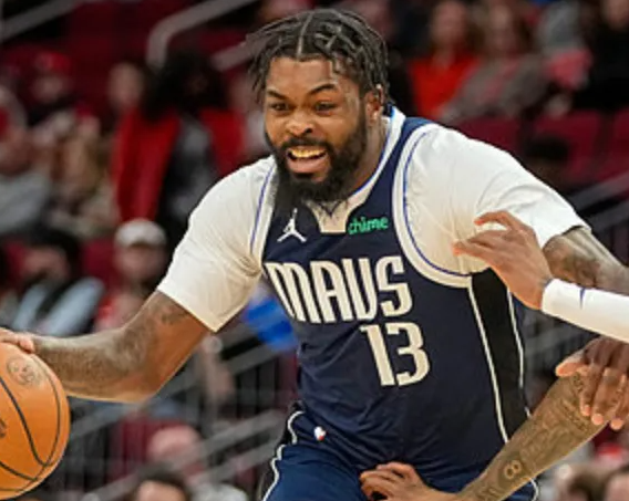 独行侠队记ChristianClark报道了独行侠无意交易纳吉-马绍尔。据报