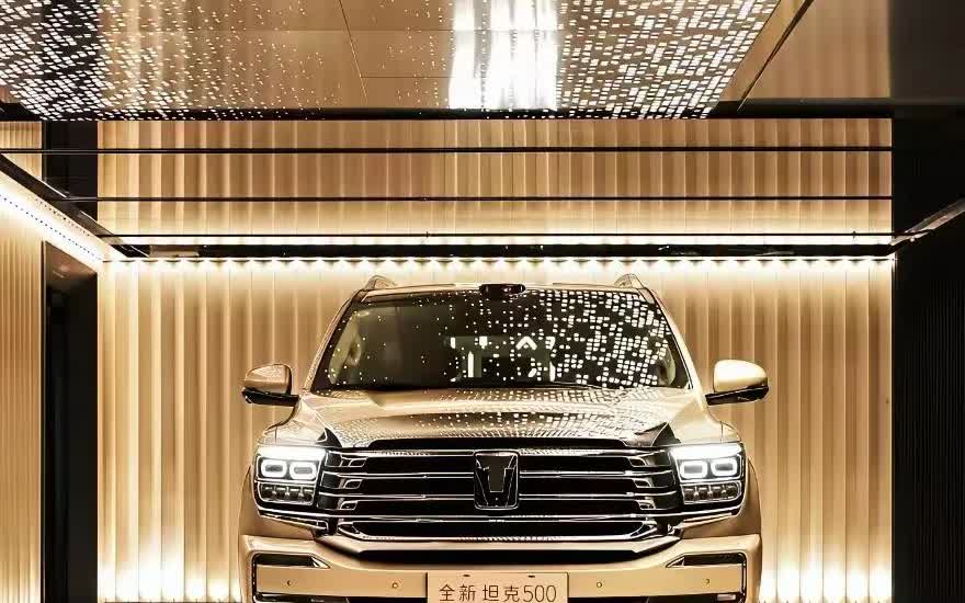 全新坦克500简直帅爆了！这才是真正的铁汉柔情SUV！8月27日，将于四川都江堰
