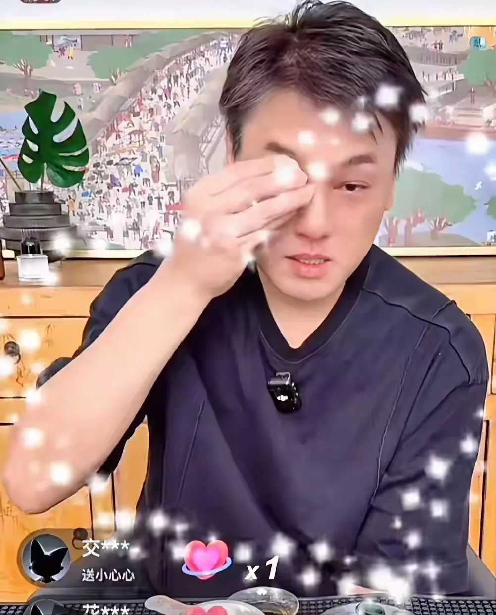 终于又看到娱乐圈有人替汪小菲正面说话了。明星们对对大s的事儿要么默不作声，明哲保