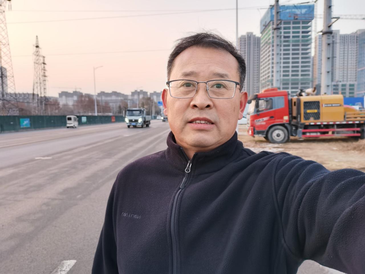 “我戒了”比递烟更受尊重吸烟的人最尊重戒烟的人，自己做不到的，别人做到了，嘴