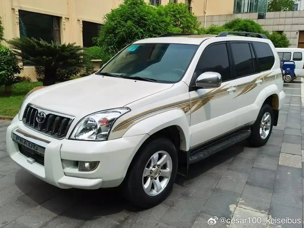 这辆开过的丰田霸道，车况精品非常好，全车原版只有三个面补漆，底盘依旧紧凑，佛系开着硬派越野也太爽了，